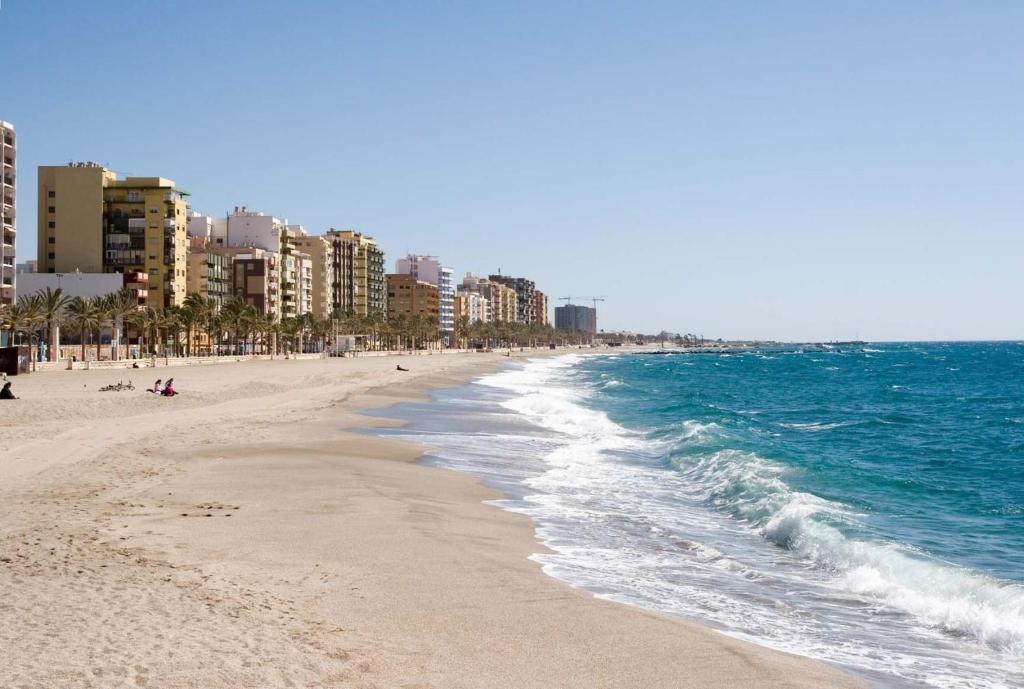 Apartamentos 16:9 Playa Suites Альмерия Экстерьер фото
